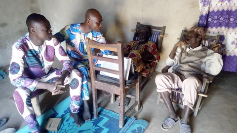 Vérification par la communauté avec des membres de la communauté